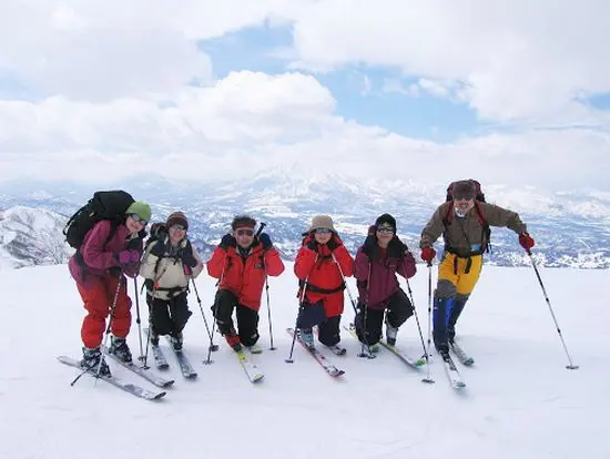 鍋倉山山頂で妙高をバックに 鍋倉山山頂で妙高をバックに